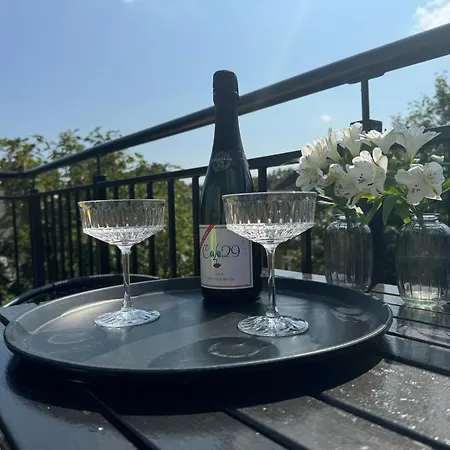 H Herkules شقة فندقية سفينويتشي