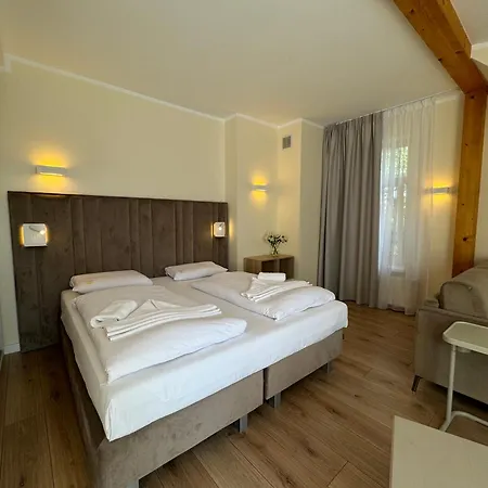 H Herkules Swinoujscie