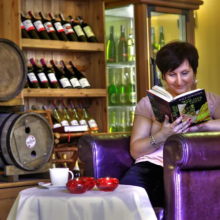 H Herkules شقة فندقية 3*