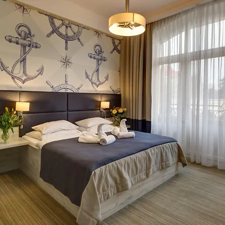 Herkules - Adults Only 3*